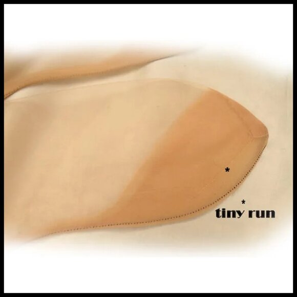 Vintage Seamed Nylon Stockings Two Pair 2940s R H T & Cuban Heel - Picture 6 of 14